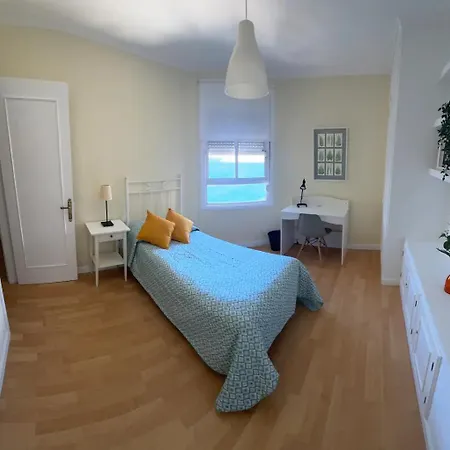 Maravilloso Duplex Frente Al Mar Con Parking Propio A Pie De Playa * Radazul