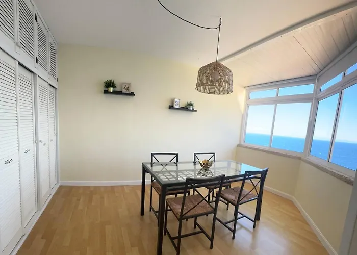 Maravilloso Duplex Frente Al Mar Con Parking Propio A Pie De Playa *