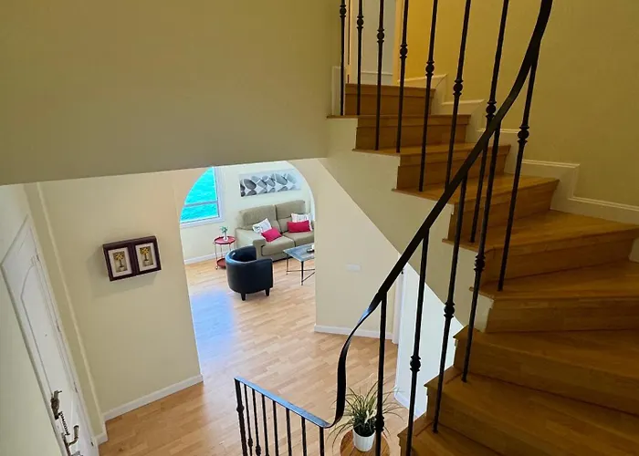 Maravilloso Duplex Frente Al Mar Con Parking Propio A Pie De Playa Apartment *