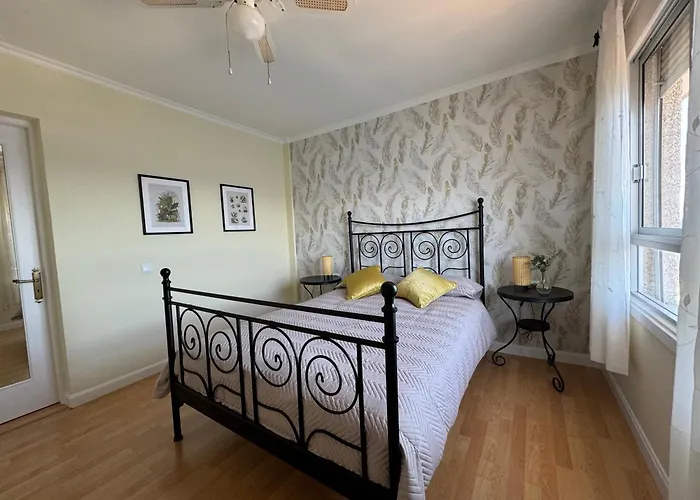 Maravilloso Duplex Frente Al Mar Con Parking Propio A Pie De Playa *